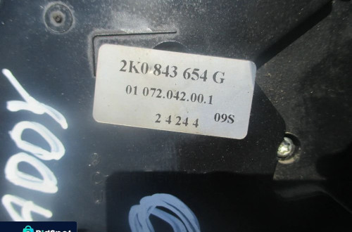 zamek drzwi Prawy tył VW Caddy 2K0843654G 0107Q042001