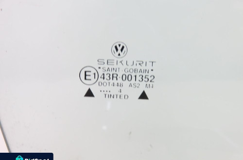 SZYBA PRAWA PRZEDNIA VW PASSAT B4