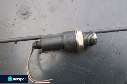 mercedes 2.2cdi czujnik cisnienia paliwa 0281002504