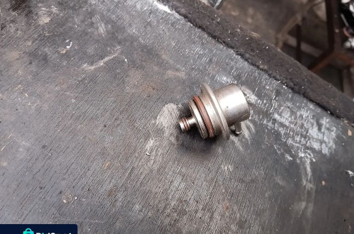 bmw e39 e46 regulator cisnienia paliwa 1433023