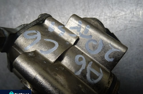 AUDI A6 C6 KOMBI 04-07 2.0T POMPA WTRYSKOWA PALIWA 06F127025H