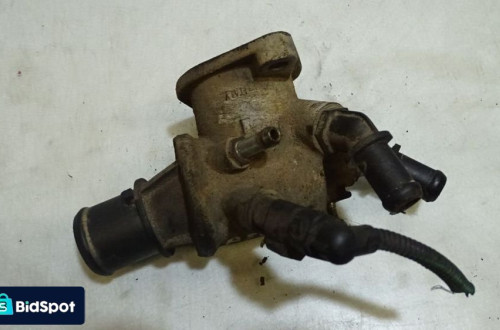 OBUDOWA TERMOSTATU OPEL ASTRA H 1.9CDTI 55202510