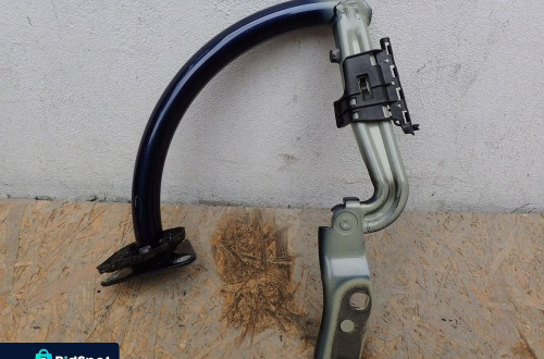 ZAWIAS LEWY VW PASSAT B7 SEDAN 3C5827301B LH5X