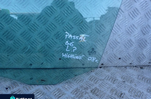 SZYBA LEWY PRZÓD VW PASSAT B6 2008 RADOM