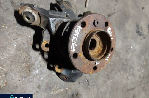 Zwrotnica piasta prawy tył BMW F21 679253004