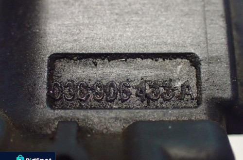 OBUDOWA USZCZELNIACZ WAŁU AUDI 1.9 2.0 038103173A CZUJNIK 036906433A RADOM