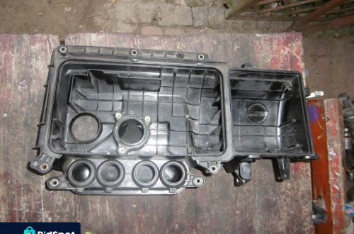 Pokrywa zaworów Nissan Micra K12