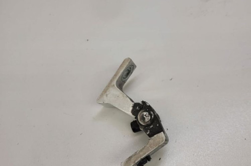 ZAWIAS DRZWI PRAWY AUDI A4 B8 A5 8T Q5 8K0831402A