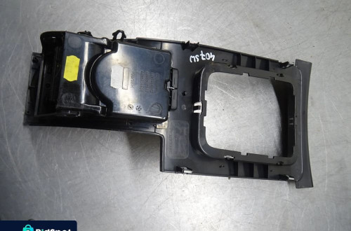 PEUGEOT 407 SW KOMBI 2.0HDI UCHWYT NA KUBKI 9683063577