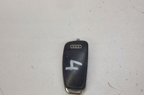 KLUCZYK PILOT SCYZORYK AUDI A1 8X Q3 8X0837220D *4