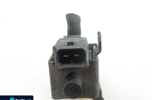ZAWÓR PODCIŚNIENIA AUDI A6 C5 1.8 T 028906283H
