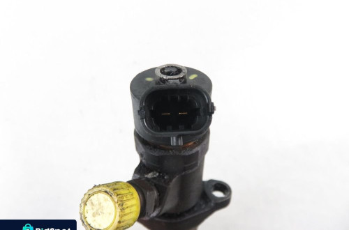 WTRYSKIWACZ FORD FIESTA MK5 1.6 TDCi 0445110239
