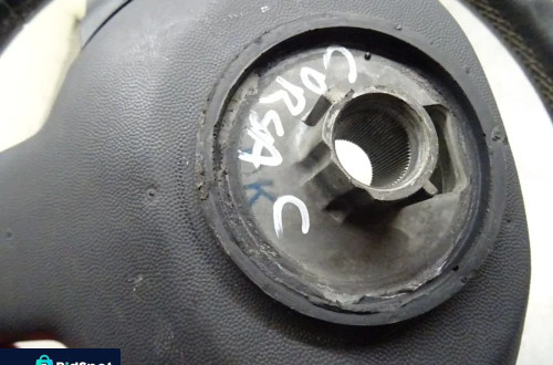 OPEL CORSA C LIFT 03-06 1.3CDTI KIEROWNICA