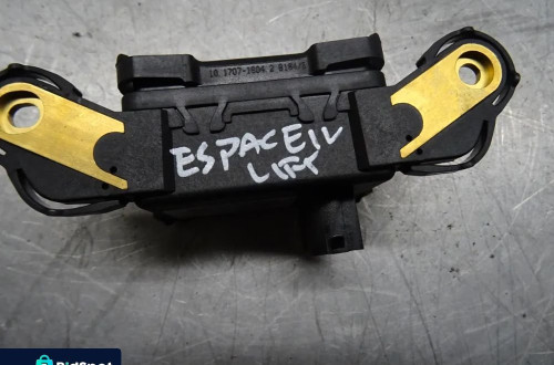 RENAULT ESPACE IV LIFT 1.9 DCI CZUJNIK ESP 8200404858C