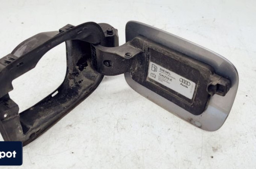 KLAPKA WLEWU PALIWA AUDI A4 B8 8K0809999D LY7G