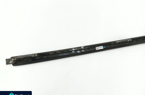 LISTWA SZYBY CZOŁOWEJ PRAWA PEUGEOT 308 T7 9680623980