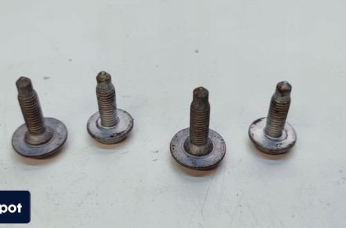 MOCOWANIE ISOFIX LEWY I PRAWY TYŁ AUDI A4 B7 A6 C6 8E0813545A 8E0813546A