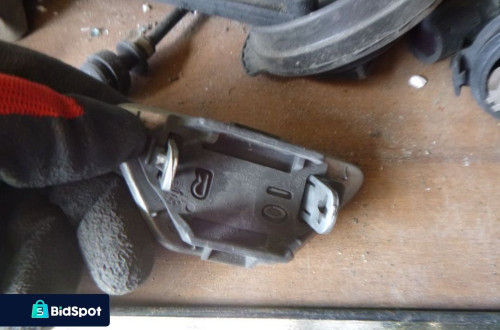 bmw f10 f11 zaslepka spryskiwacz lampy prawa 7207150