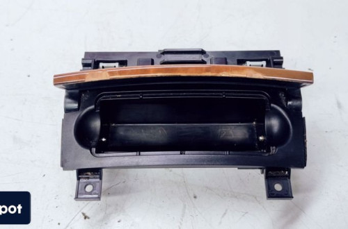 POPIELNICZKA PRZÓD AUDI A3 8P LIFT 8P0857951 5TQ