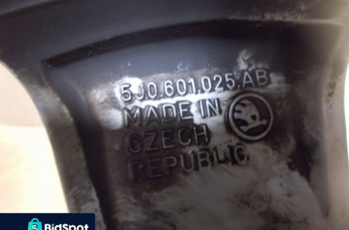 FELGA ALUMINIOWA SKODA 5X100 6J 15" ET43