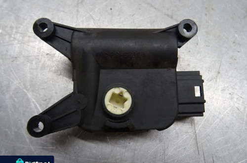 VW PASSAT B6 05-10 2.0 TDI SILNICZEK NAGRZEWNICY 3C0907511A