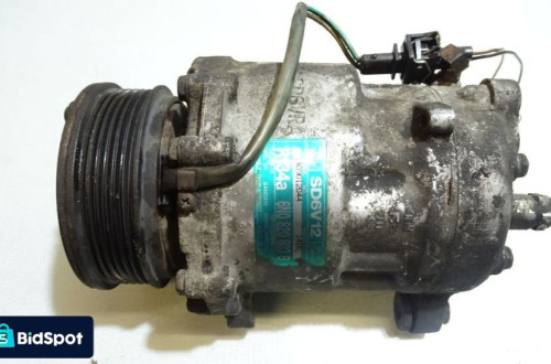 SPRĘŻARKA KLIMATYZACJI VOLKSWAGEN POLO III 6N0820803B