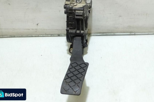 PEDAŁ GAZU VOLKSWAGEN T5 1.9TDI 7H1721503D