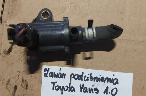 Zawór podciśnienia Toyota Yaris 1.0 90910-WC001