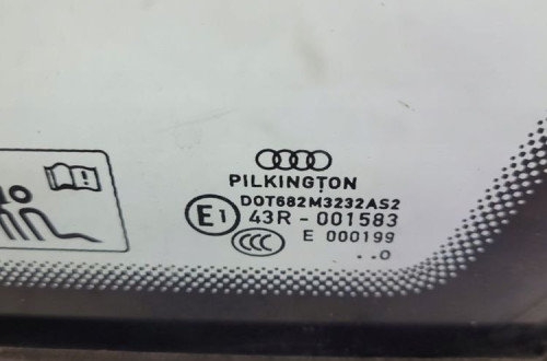 SZYBA KAROSERYJNA PRAWY TYŁ AUDI A3 8P 8P4 2010R