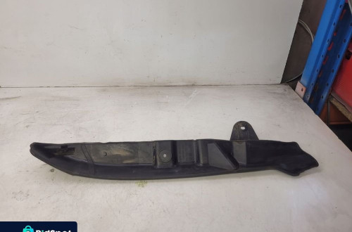 WYGŁUSZENIE BŁOTNIKA LEWE AUDI A3 8P 8P0821111B