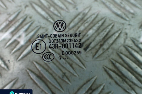 SZYBA PRAWY PRZÓD VW POLO IV 9N 2007 RADOM