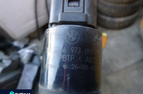 bmw e60 e61 pompka spryskiwacza lampy xenon 6973097