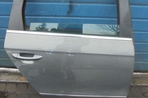 SZYBA DRZWI PRAWY TYŁ VW PASSAT B6 KOMBI