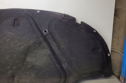 WYGŁUSZENIE MASKI AUDI A3 8P LIFT 8P0863825G