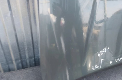 Maska Toyota Avensis II 07'