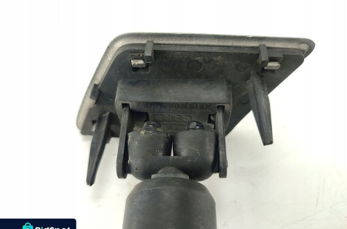 SPRYSKIWACZ LAMPY PRAWY AUDI A8 D2 LIFT (1999-2002) 4D0900451 LY7W