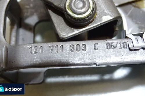 DŹWIGNIA RĘCZNEGO HAMULCA SKODA OCTAVIA II 1.6TDI