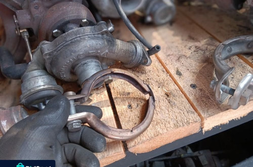 bmw e60 x3 obejma opaska rury katalizatora 7806991