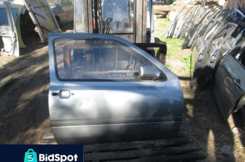 DRZWI VOLKSWAGEN GOLF 3 PRAWE PRZEDNIE 3-DRZWI
