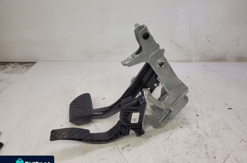 PEDAŁY STELAŻ PEDAŁÓW AUDI A4 B9 A5 8W 8W1723117