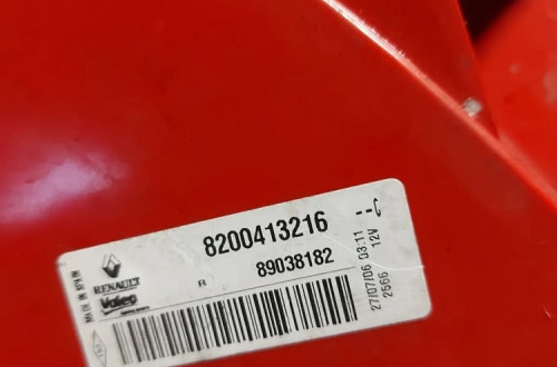 Lampa tylna prawy tył Renault Megane II HB Lift 8200413216