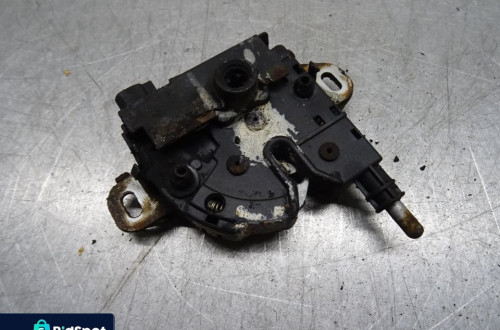 FORD FOCUS MK1 98-01 ZAMEK MASKI PRZÓD