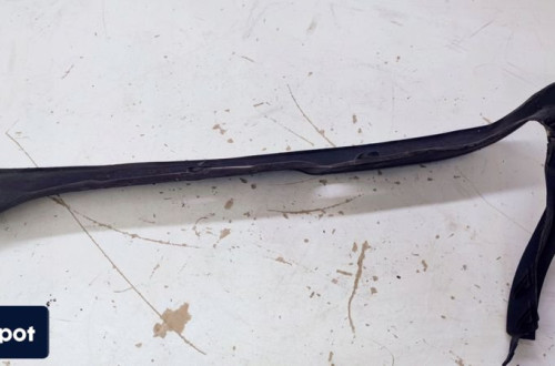 WYGŁUSZENIE BŁOTNIKA LEWE AUDI A7 4G8821111A