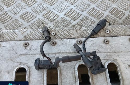 bmw e87 e82 sysza spryskiwacza maski przod 7110851