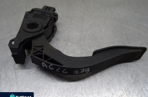 AUDI A6 C6 04-07 2.8 V6 SEDAN POTENCJOMETR GAZU 8K1723523