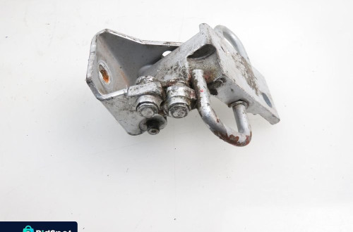 ZAWIAS LEWY TYLNY SKODA SUPERB I 4B0833411D