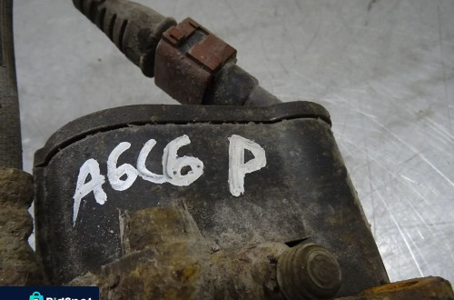 AUDI A6 C6 KOMBI 04-07 2.0T ZACISK ELEKTRYCZNY PRAWY LEWY TYŁ TYLNY