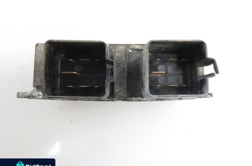 PRZEKAŹNIK ŚWIEC RENAULT ESPACE IV 3.0 dCi