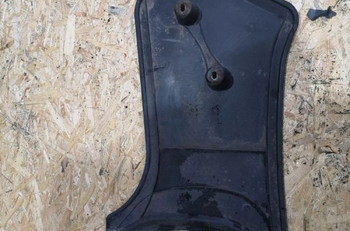 OSŁONA PODWOZIA AUDI A4 B8 A5 LEWA 8K0825219