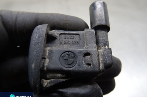 BMW E39 LIFT 00-03 2.5B DYSZA SPRYSKIWACZY PODGRZEWANA 8361039